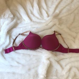 Victoria’s Secret bra